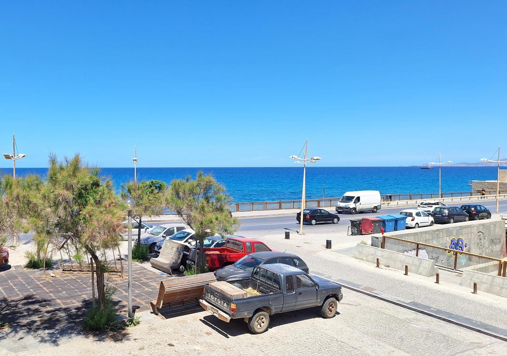 Maria'S Urban Seaview Apartments Heraklion  Exterior photo